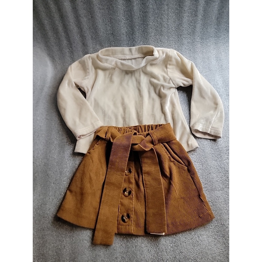 3 Piece 18 Month Girl Outfit‎ Skirt, Belt & Top